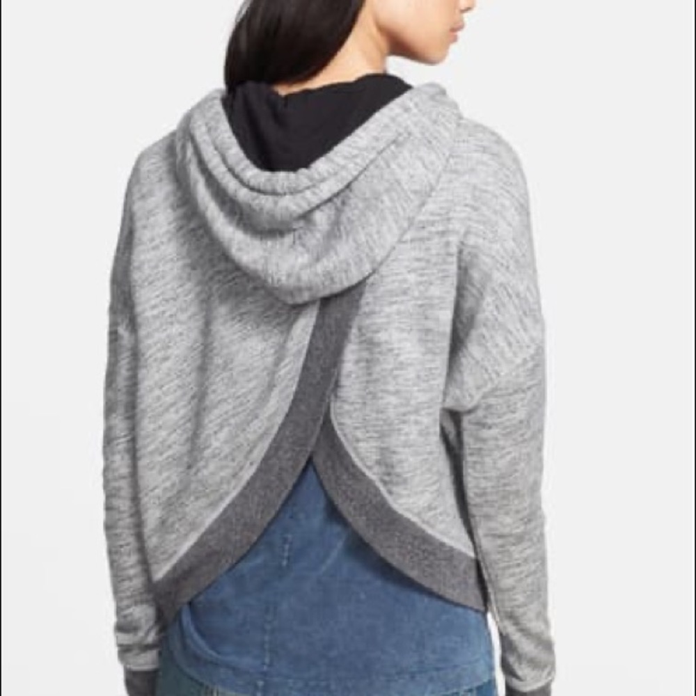 🛍Crossback Active Hoodie - Picture 2 of 9